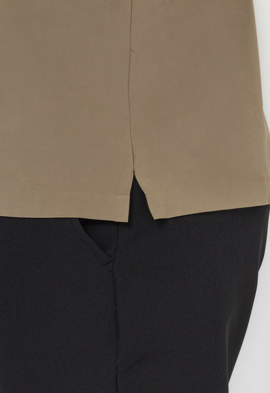 Polo Comfort Tech Caqui