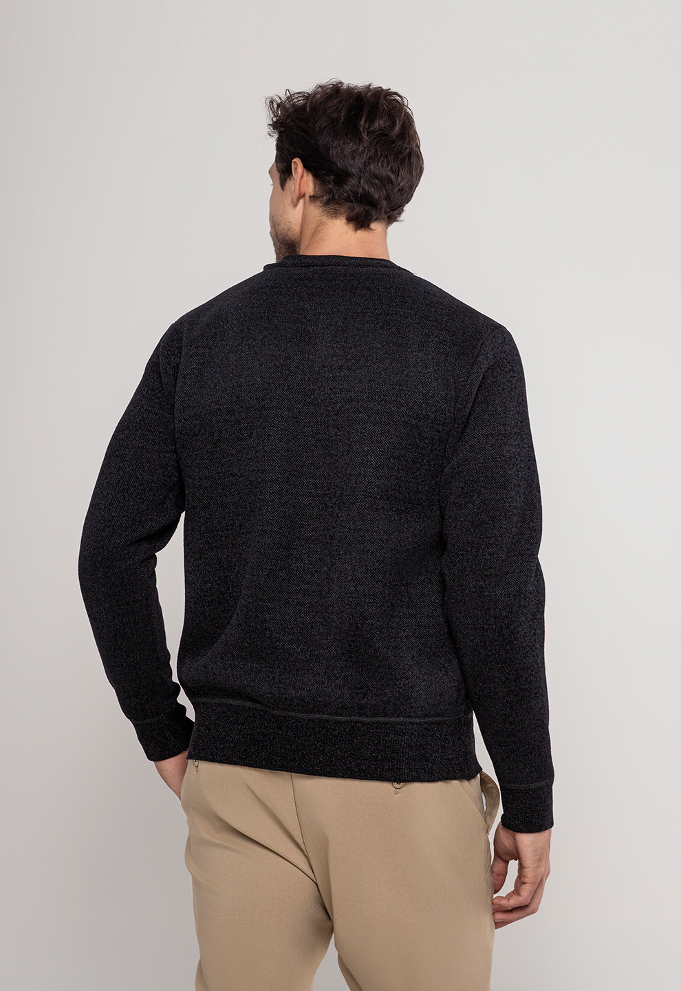 Suéter Peluciado Basic Preto