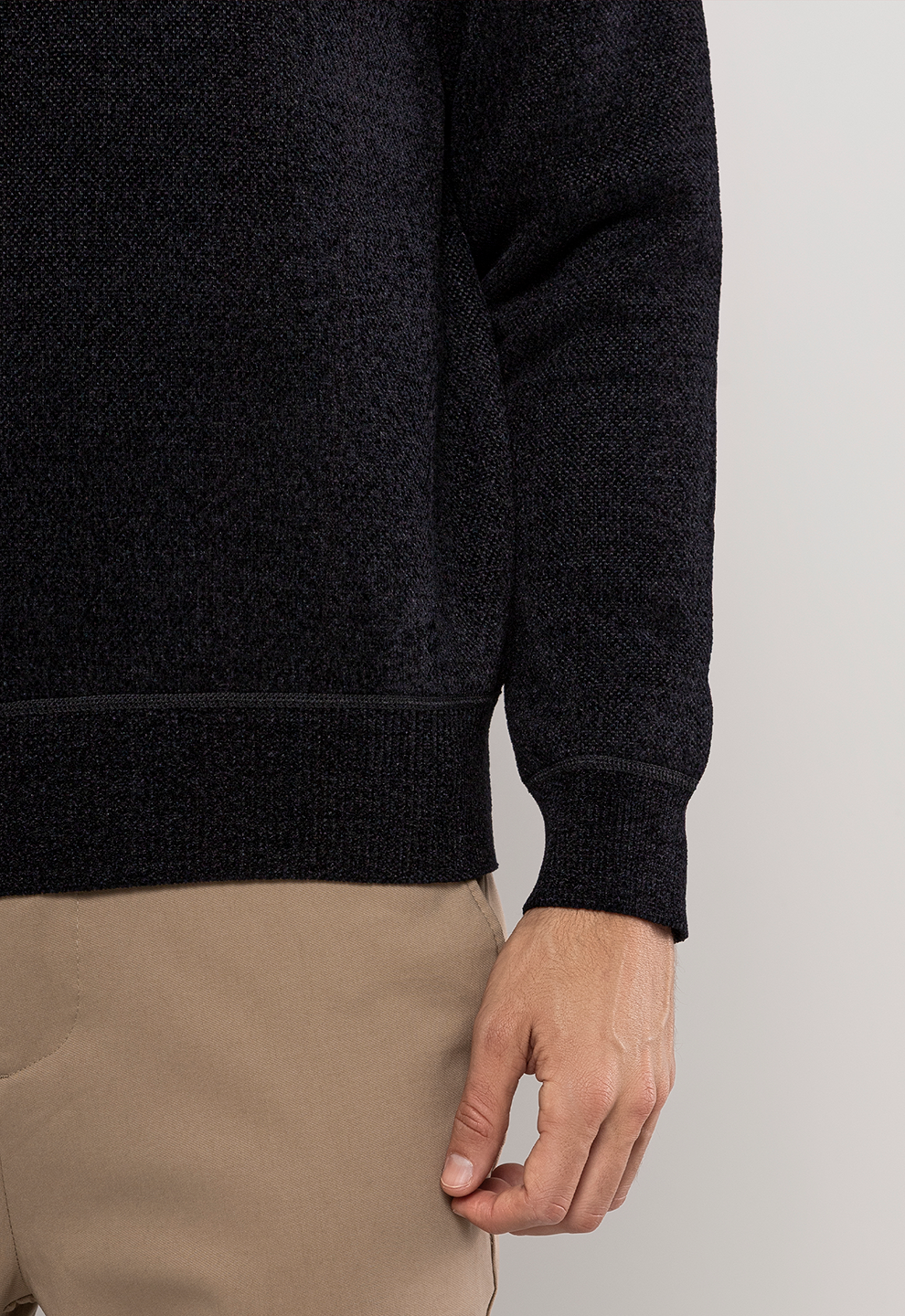 Suéter Peluciado Basic Preto