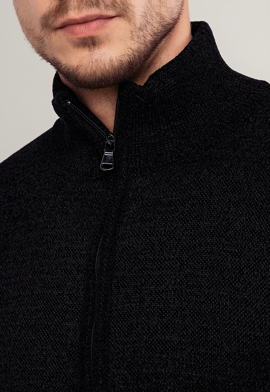 Suéter Peluciado Meio Zip  Preto