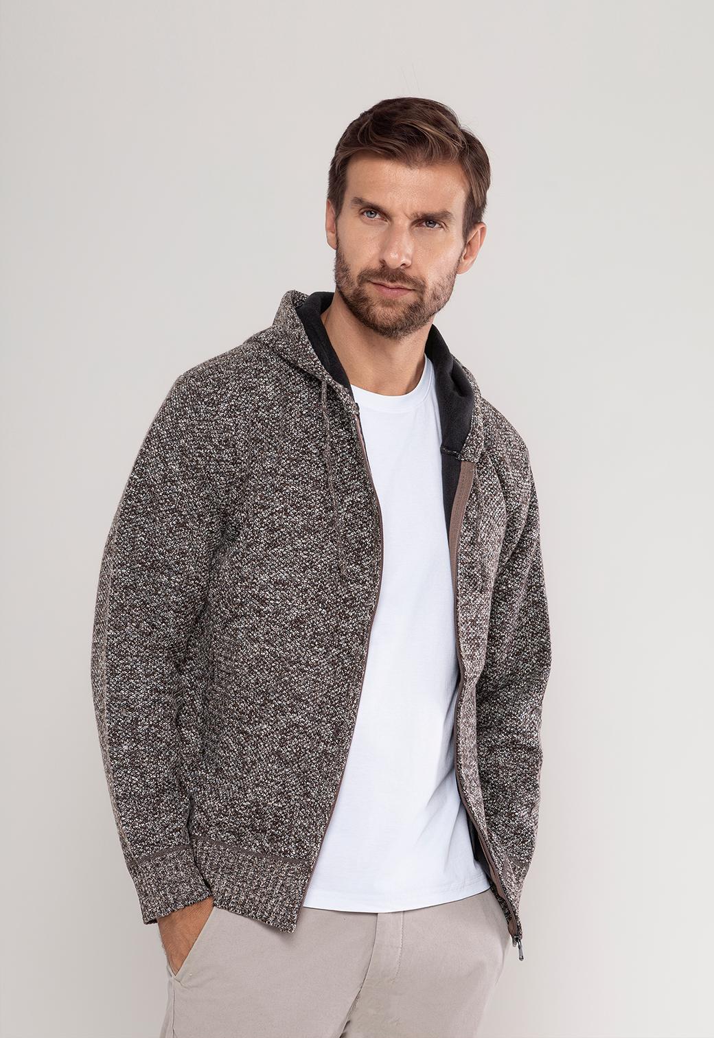Tricot Mesclado Zip C/ Capuz Marrom